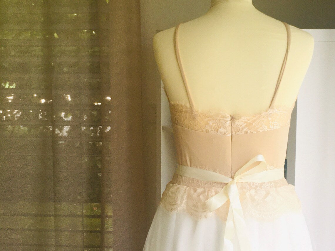 IN STOCK Size8 ROMANCE - Atelier Calliste