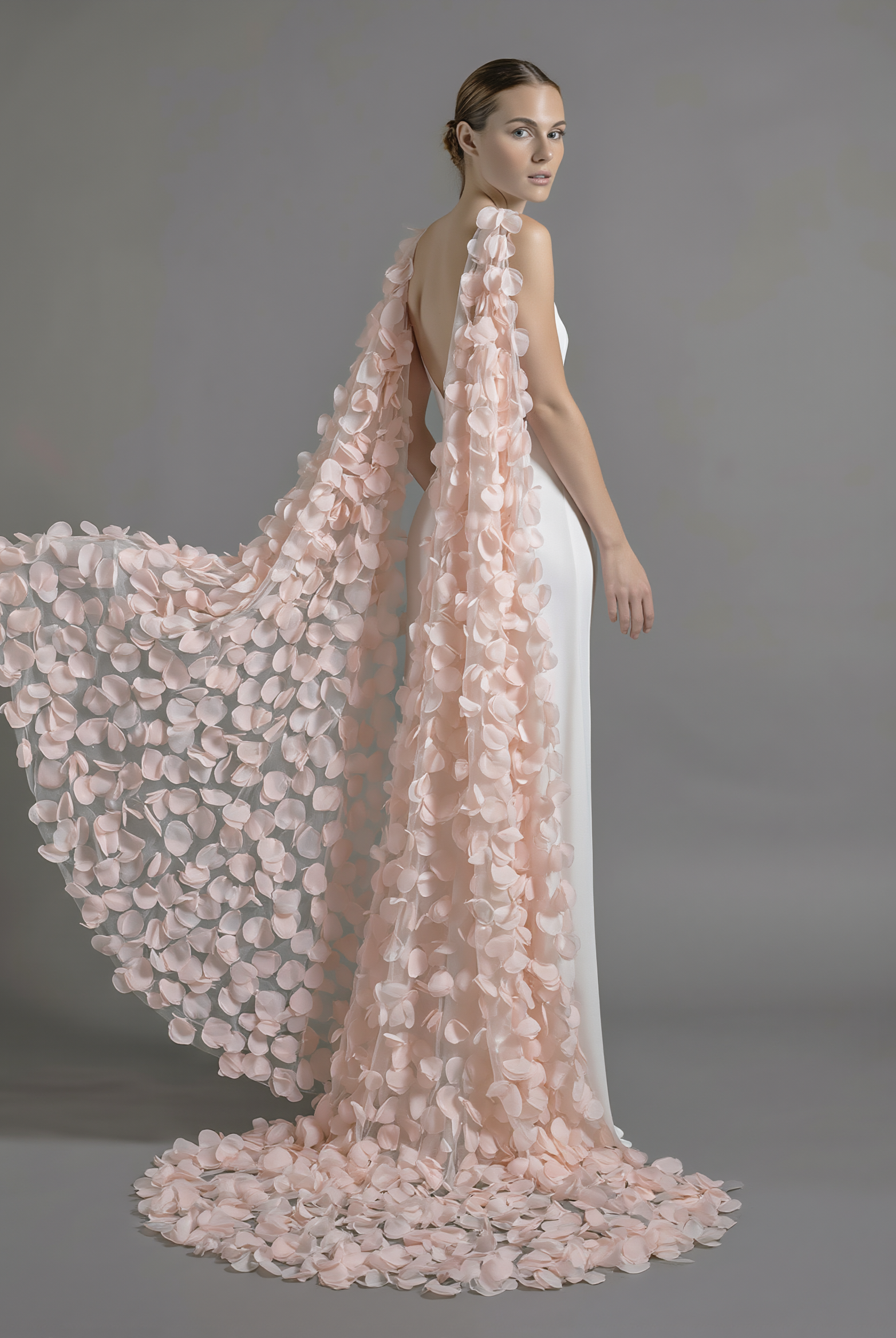 Atelier Calliste 3D Flowers veil featuring intricate layered floral lace in delicate white, perfect for bridal or special occasions.