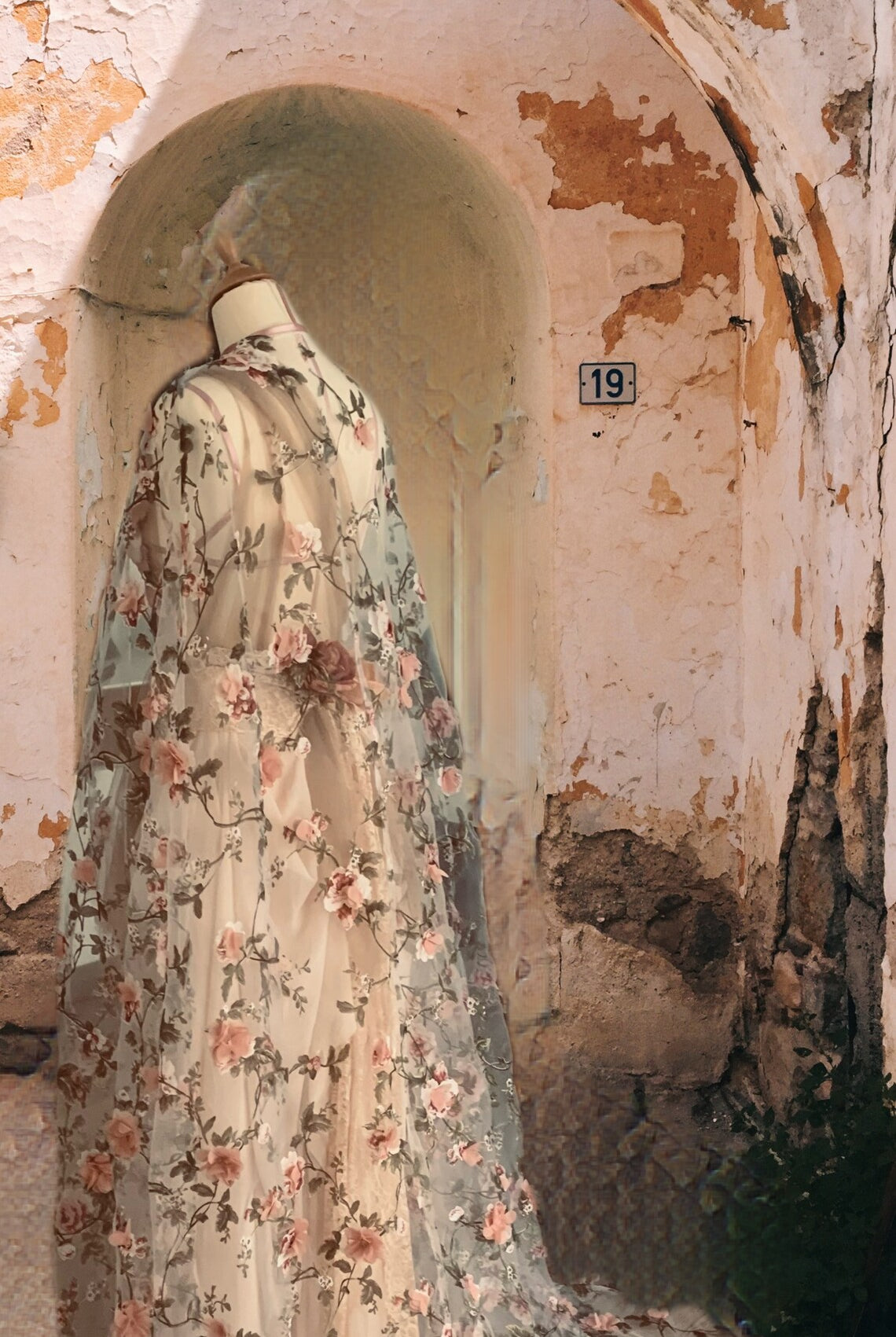 Romantic floral cape - Atelier Calliste