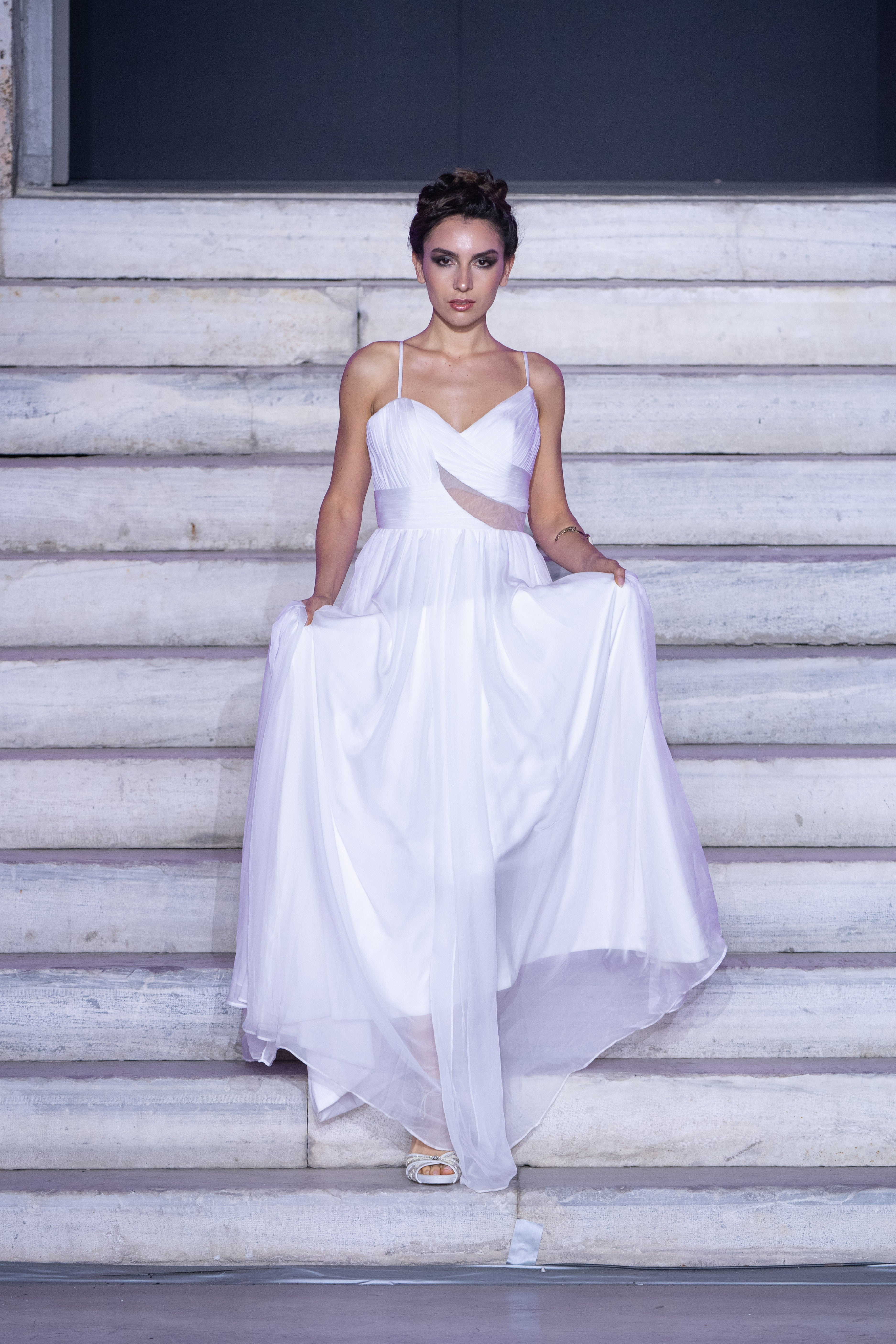 Digital product image for Petra Kara free virtual dress consultation, showing a computer screen with fashion styling options.