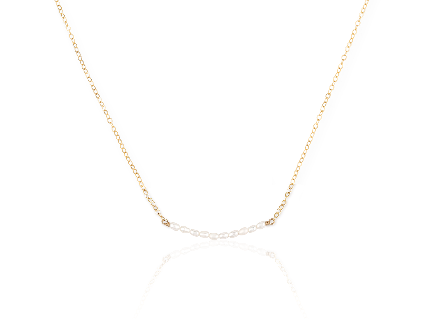 PM Atelier Daphne necklace featuring freshwater pearls and 18k gold accents, elegant jewelry for sophisticated style.