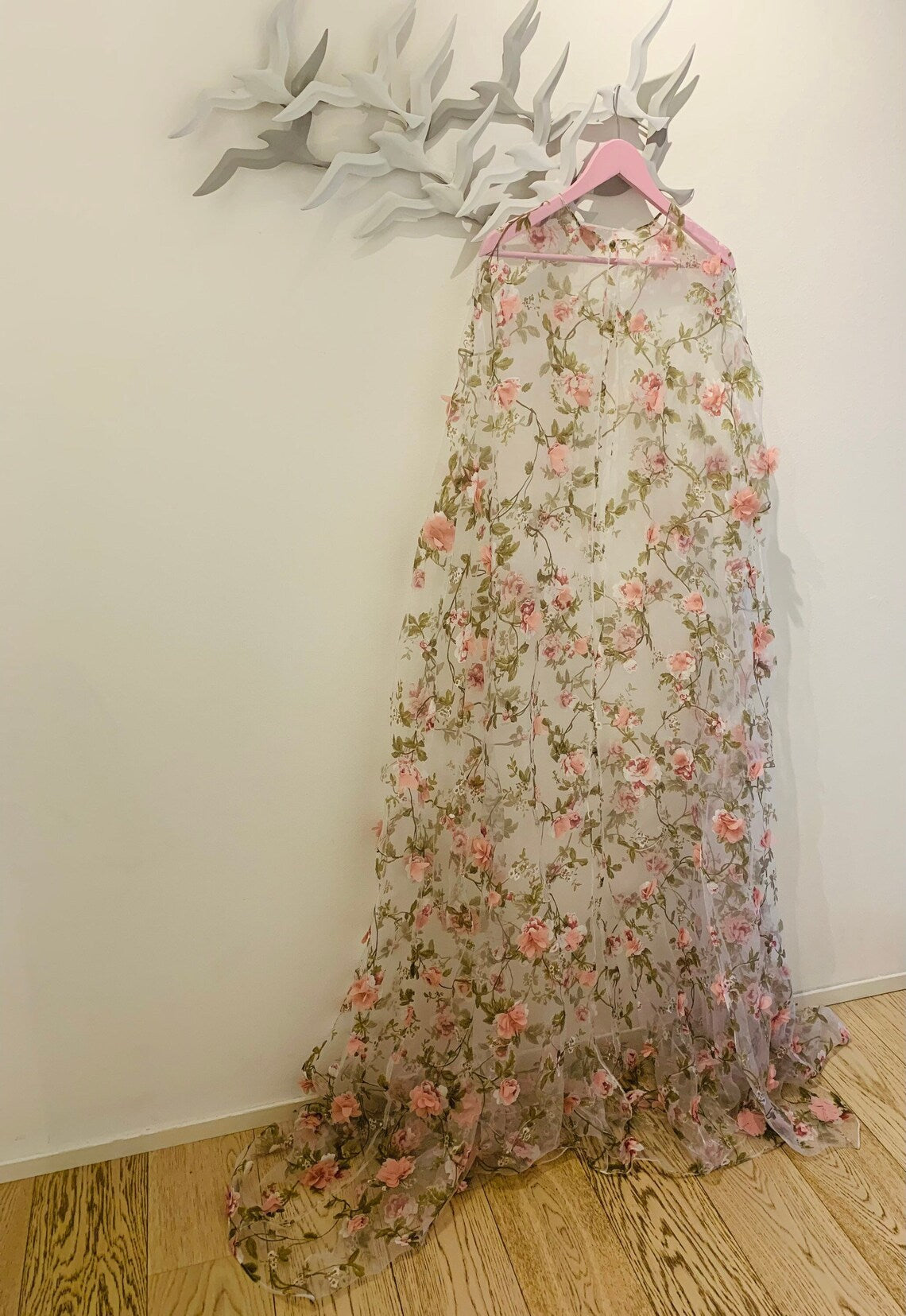 Romantic floral cape - Atelier Calliste