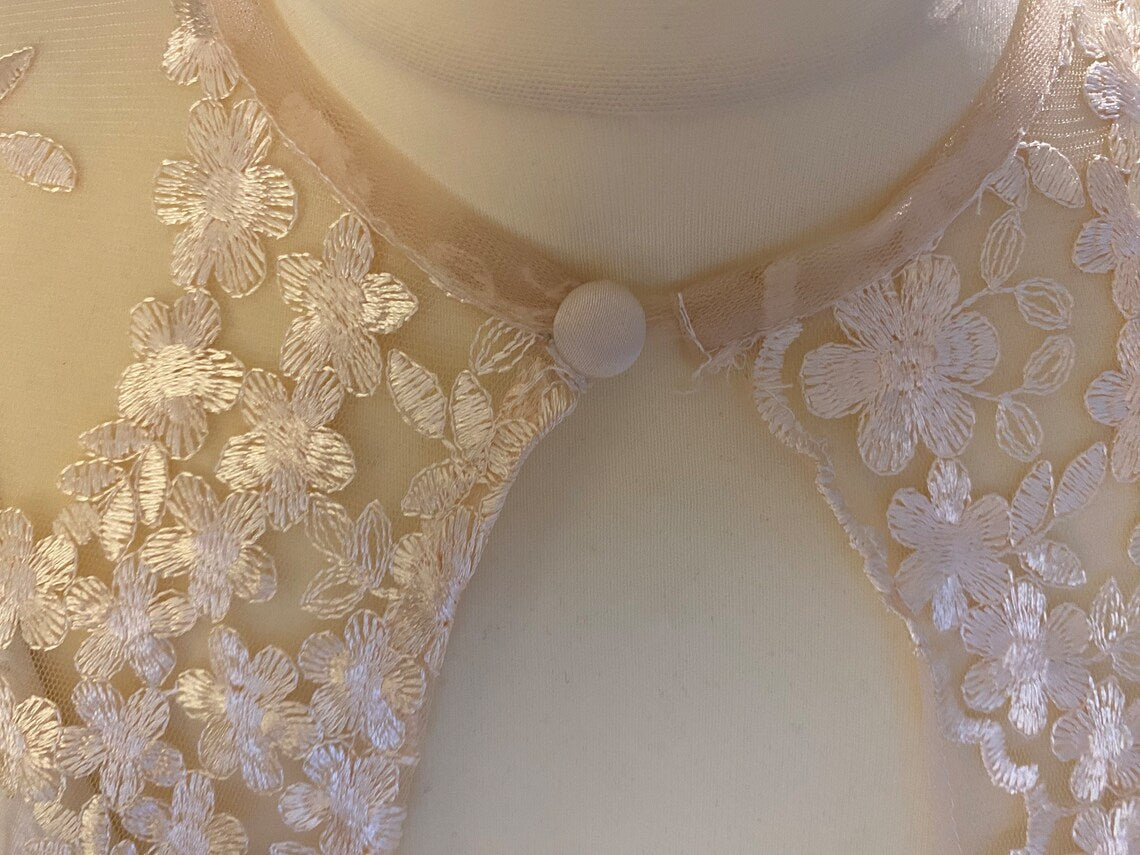 Dramatic Vintage Lace Cape - Atelier Calliste